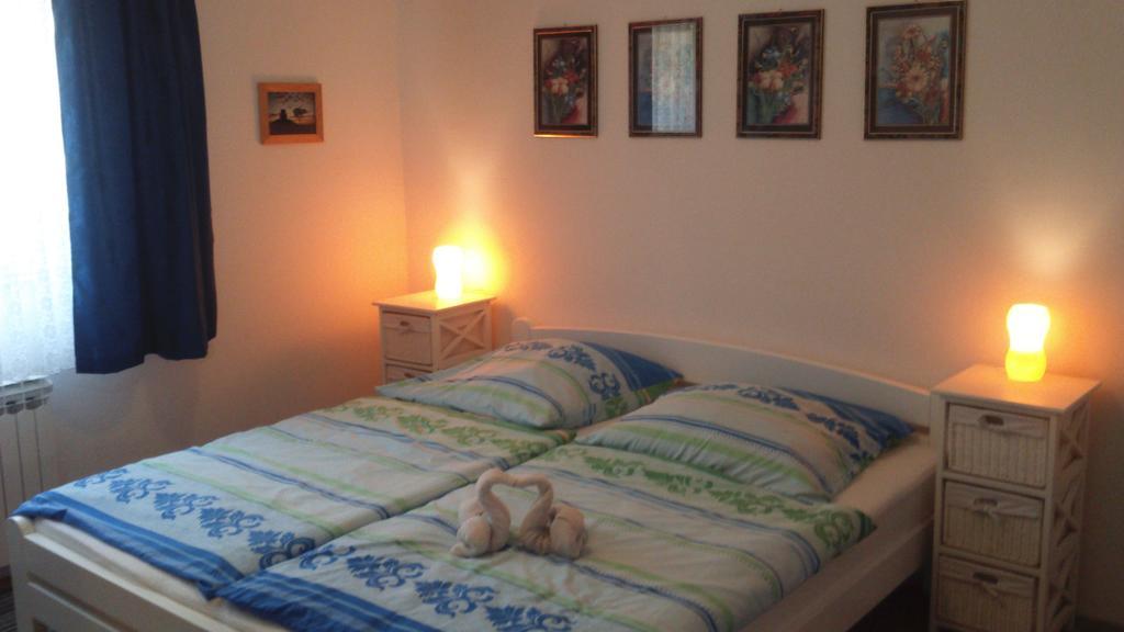 Apartments Romantica Sabunike Привлака Екстериор снимка