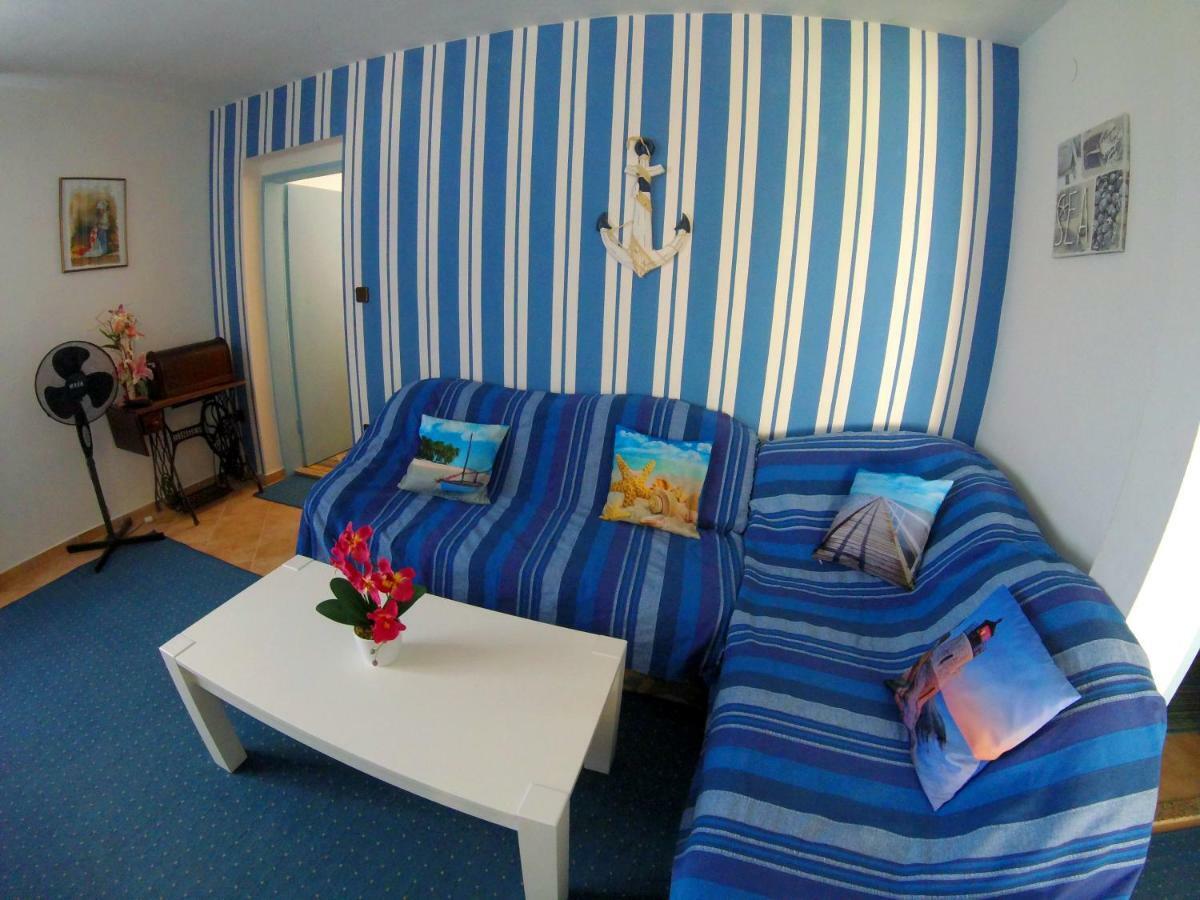 Apartments Romantica Sabunike Привлака Екстериор снимка